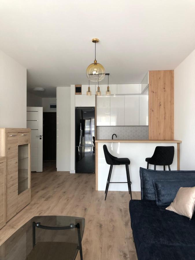 Apartment Vacation *